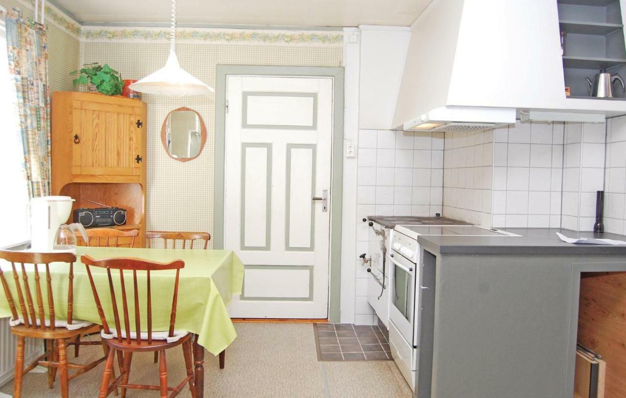 3 Bedroom Amazing Home In Lnsboda Falsehult Exterior photo